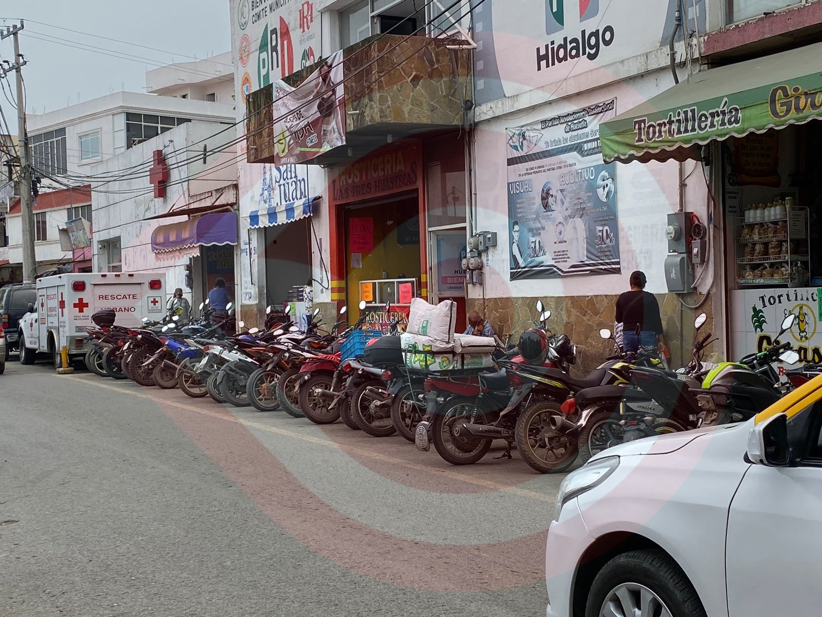 Aglutinamiento exhibe falta de cajones de estacionamiento para