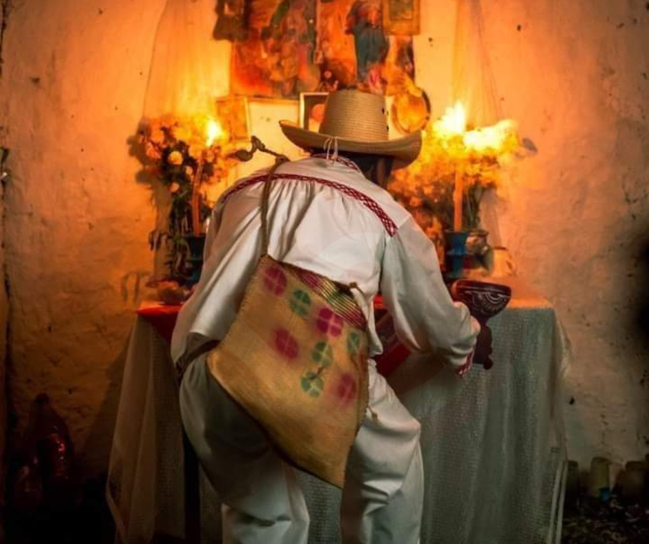 Foto del Grupo Cultural Náhuatl de la Huasteca Hidalguense.