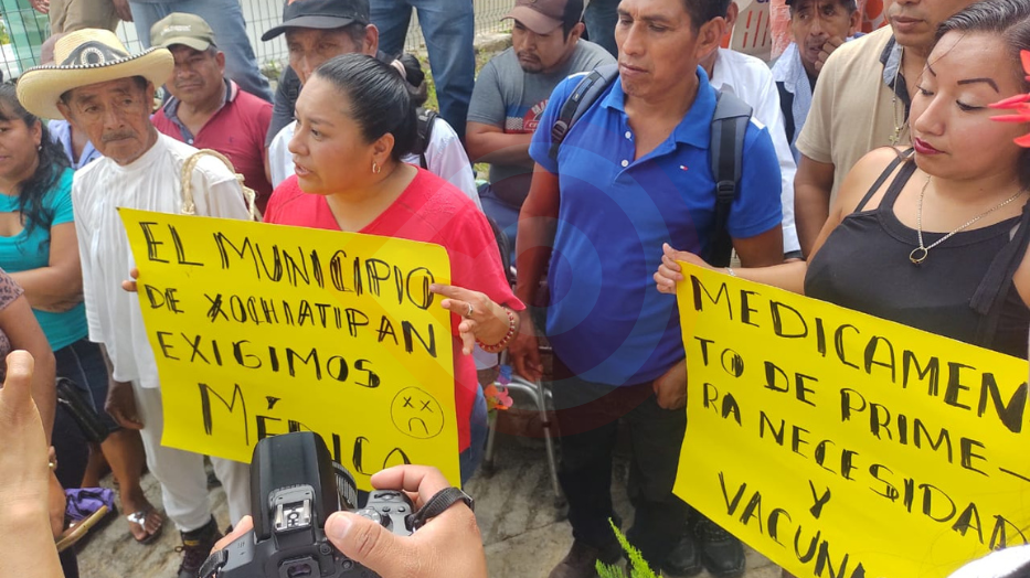 Delegados de Xochiatipan exigen Médico para la clínica IMSS Bienestar
