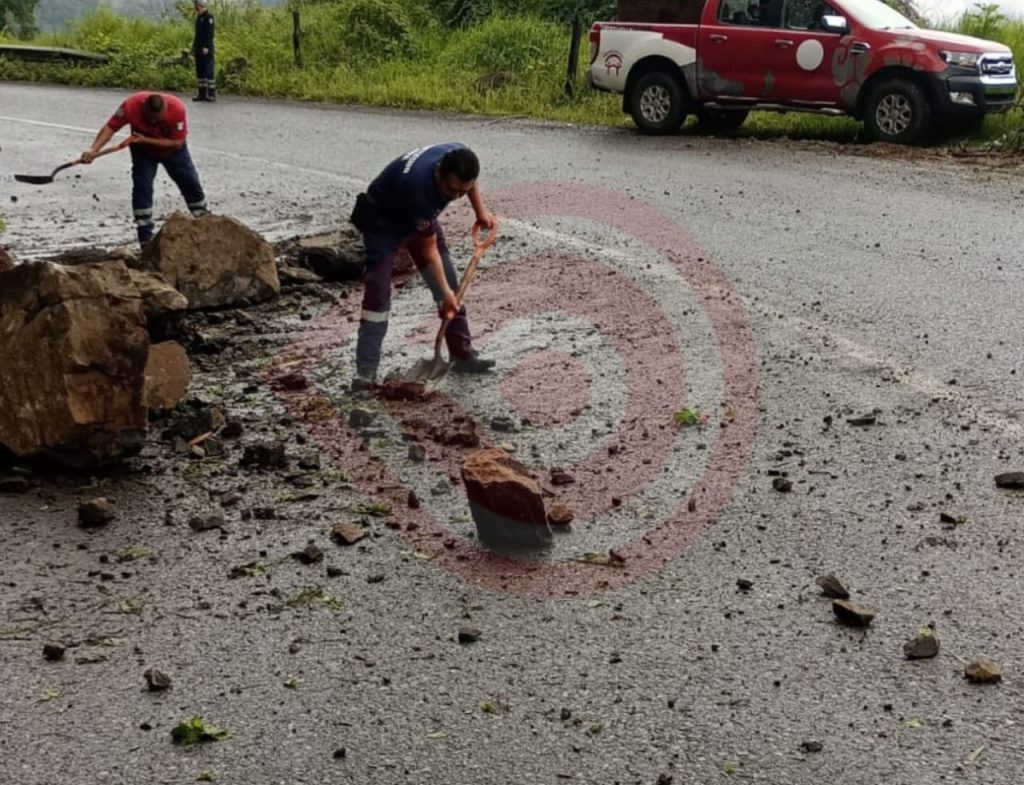 Derrumbe en la Huejutla – Pachuca