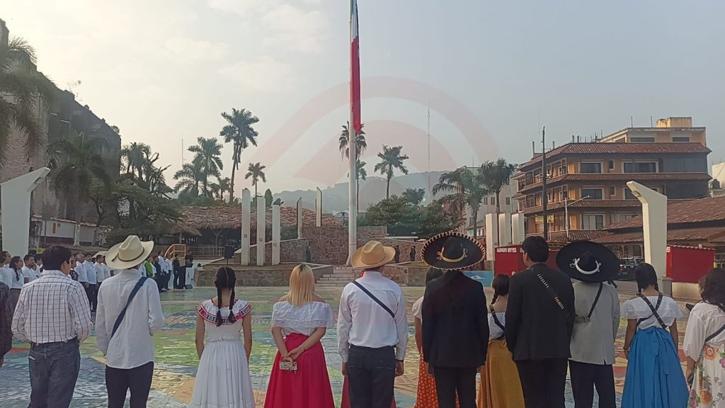 Izan Bandera por el 115 Aniversario del inicio de la Revolución Mexicana en Huejutla