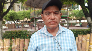 Recomienda Balizamiento a automovilistas respetar señaléticas en calles de Huejutla