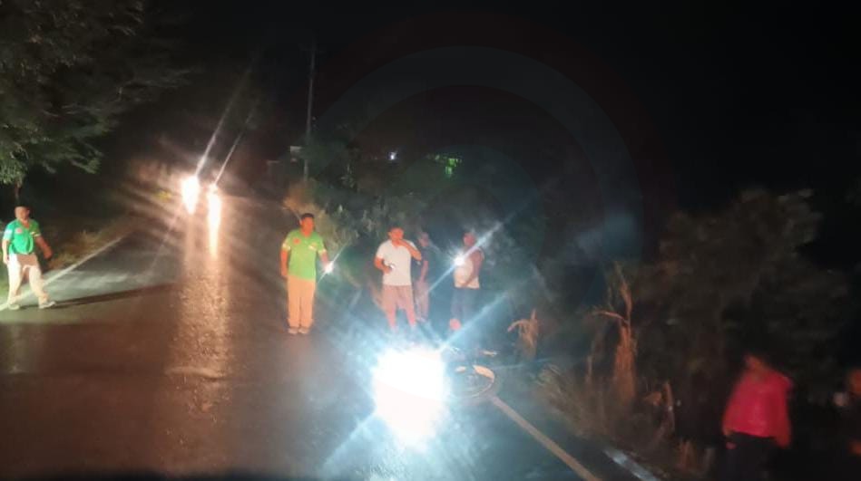 Motociclista herido al chocar con camioneta