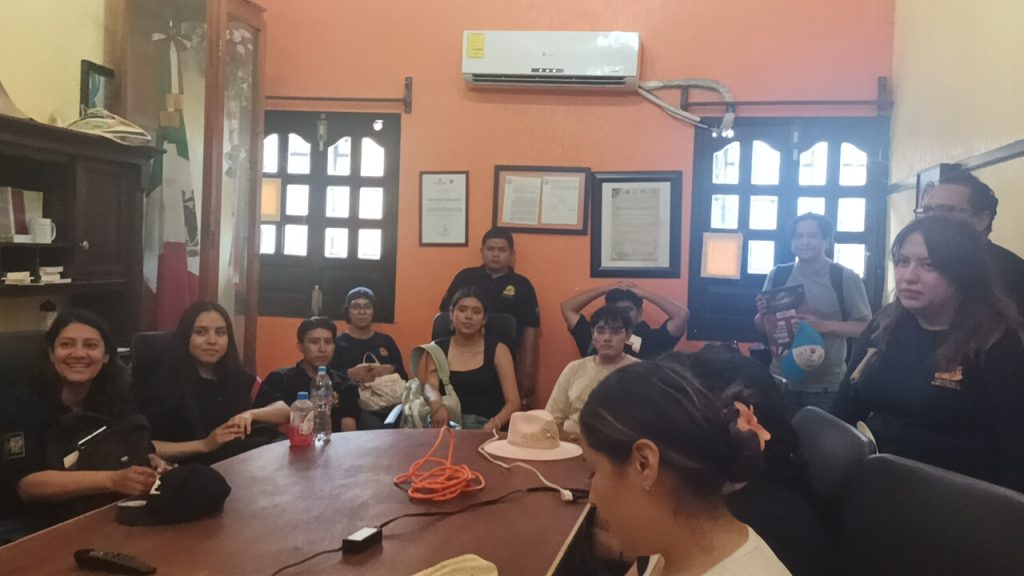 Delegado de Tecolotitla agradece visita de universitarios