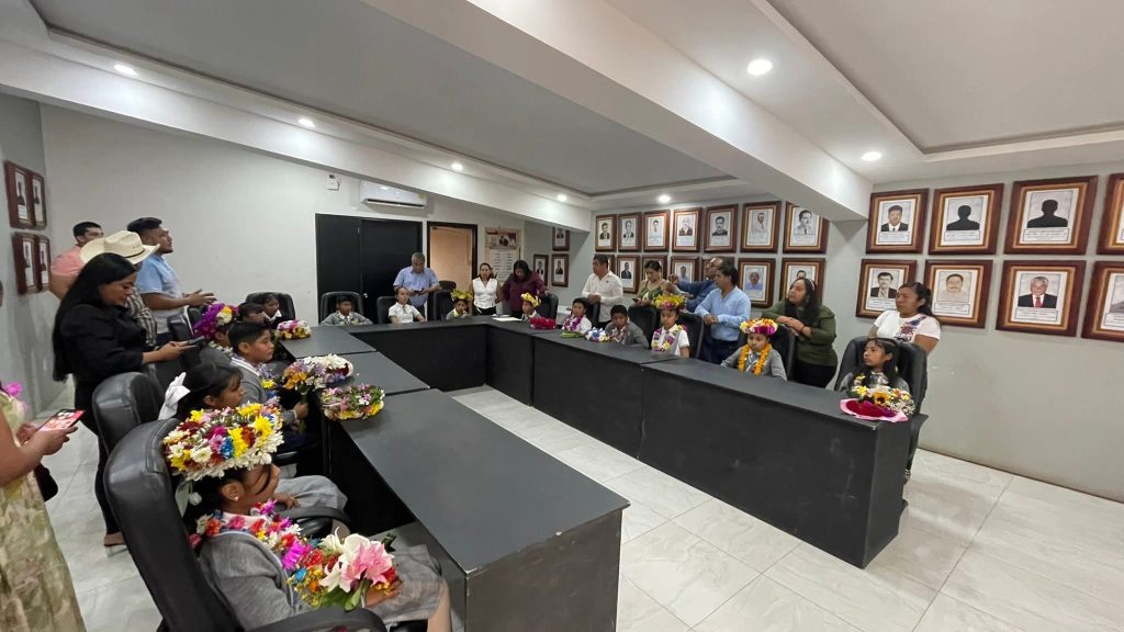 Nombran a funcionarios Infantiles por un día