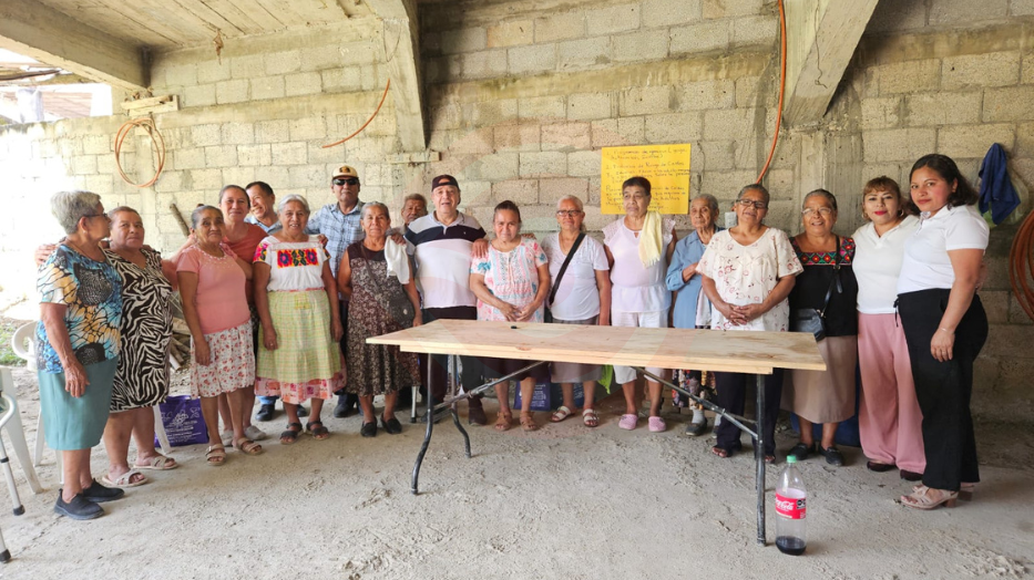 CAAM impartió en la col. Tres Cruces la conferencia “Cómo prevenir caídas en los adultos mayores”