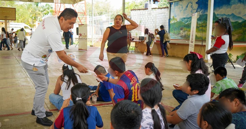 En Coacuilco, DIF Huejutla fortalece la prevención de acoso escolar y entornos seguros