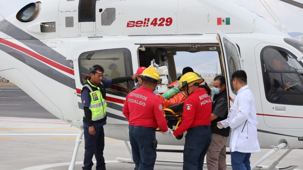 Trasladan mujer lesionada en accidente de peregrinos