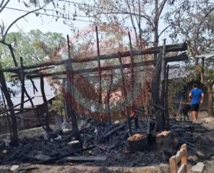 Incendio los dejó sin casa