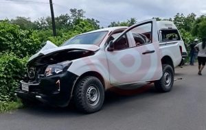 Chocan por alcance Urvan pasajera