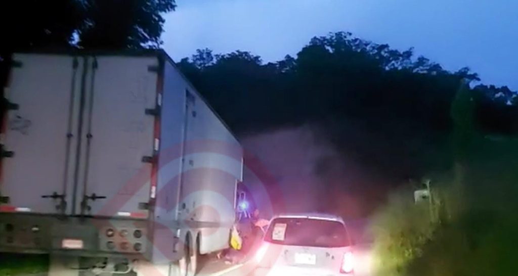 Tráiler se accidentó en la carretera México -Tampico