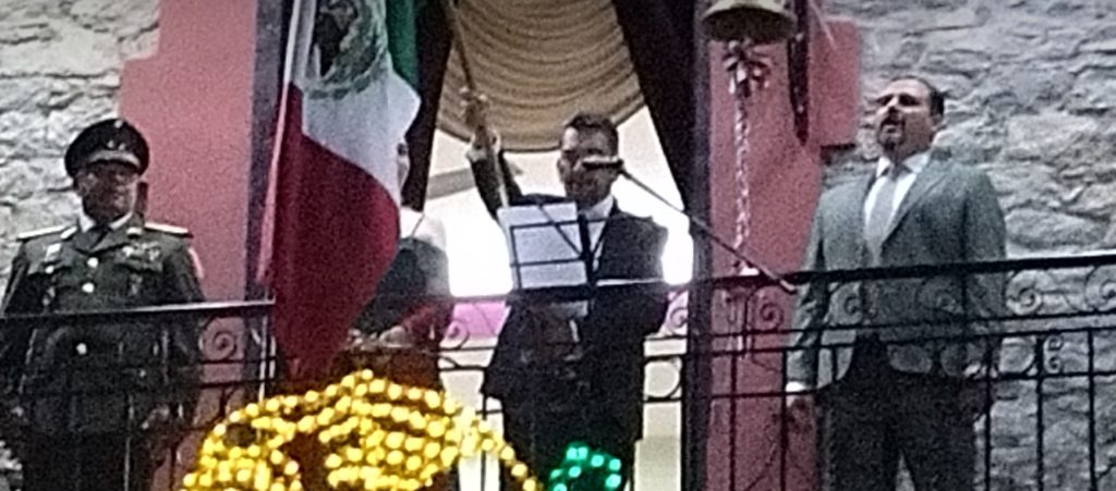 Espectacular Grito de Independencia  encabezó el alcalde Alfredo San Román