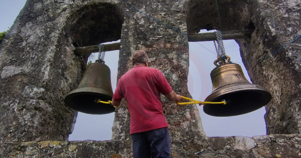 El doblador de campanas: cumplir con el deber a pesar del duelo