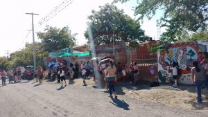 Falta de maestro generó bloqueo de escuela primaria “Benito Juárez”