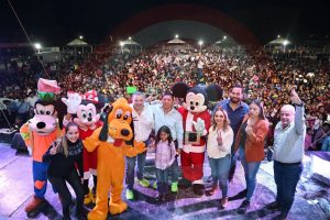 Ricardo Gallardo enciende el espíritu navideño en todo San Luis Potosí