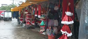 Pequeños comerciantes invirtieron poco para la temporada navideña