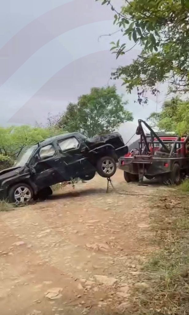 Jovencito m-r10 en fatal volcadura