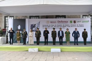 Ricardo Gallardo participa en toma de protesta del nuevo comandante de la Doceava Zona Militar