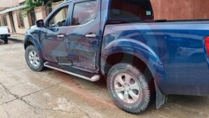 Choque entre camionetas en la colonia Obrera deja cuantiosos daños materiales
