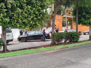 Choque por falta de precaución en el bulevar