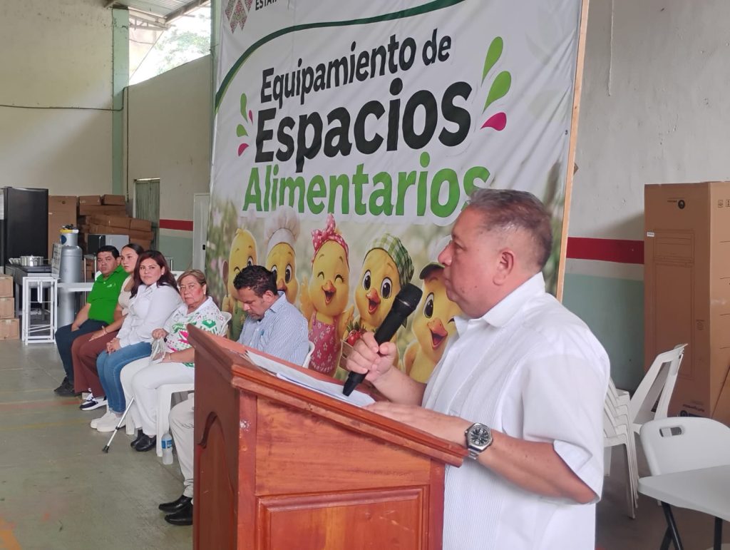 Anuncian 2 mil nuevas becas alimentarias para las familias