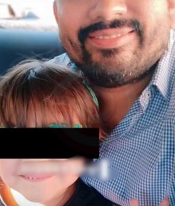 Se llevó a su hija para cuidar de ella y lo cazaron como criminal