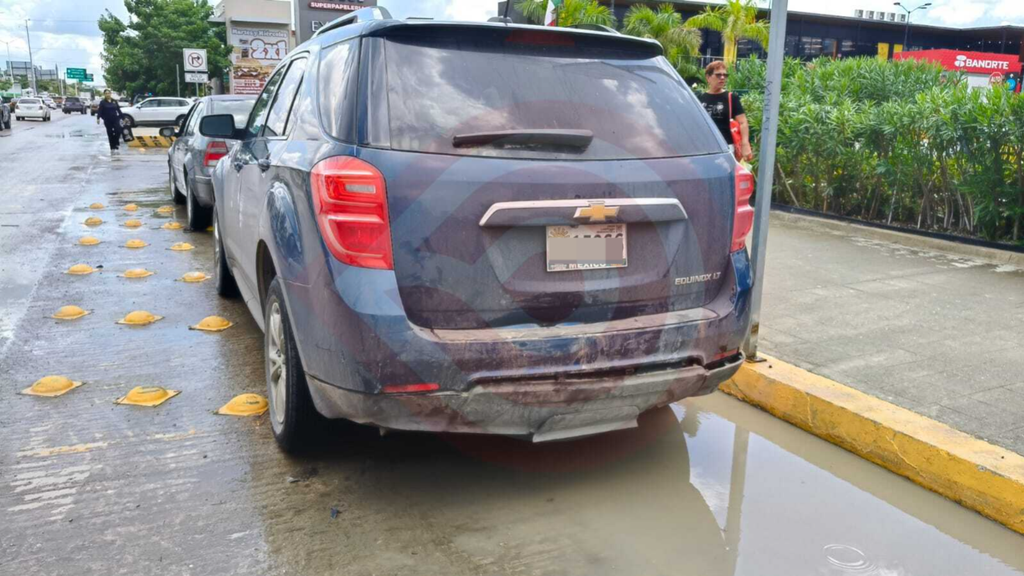 Carambola deja cuantiosos daños en el bulevar México-Laredo
