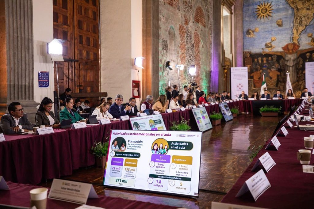 San Luis Potosí se suma a acuerdo nacional para regular celulares en escuelas