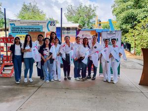 Promueven el bienestar de los jóvenes con la Feria de la Salud Integral del Adolescente en Tamazunchale