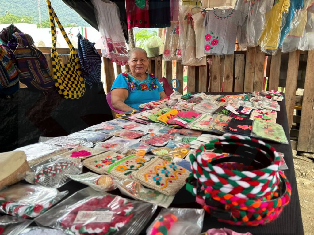 Artesanas de Matlapa se unen al programa “No al regateo” para dignificar su trabajo