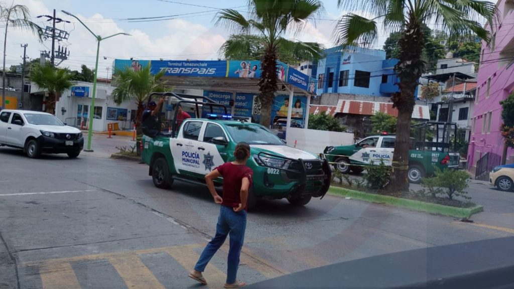 Elementos de la DSPyTM en espera de uniformes