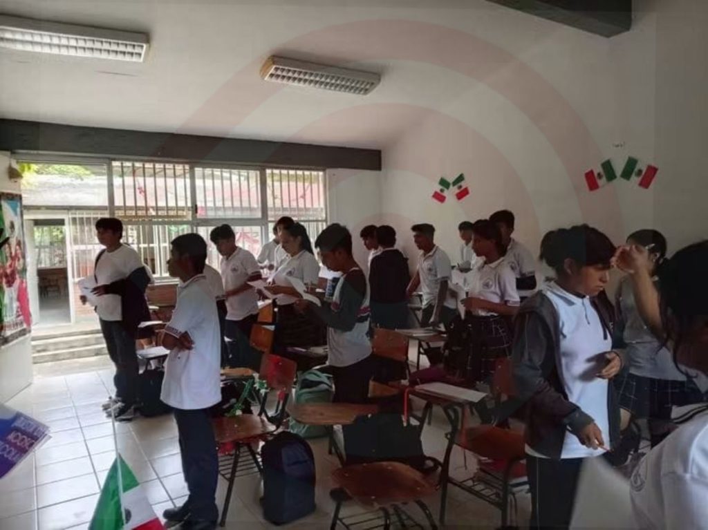 Abordan salud s3xu&l y prevención del suic1di* con estudiantes del CEBAC