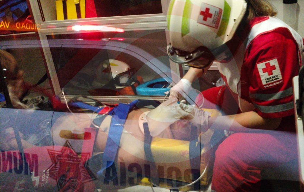 Se debate entre la vida y la muerte un joven accidentado en Ciudad Valles