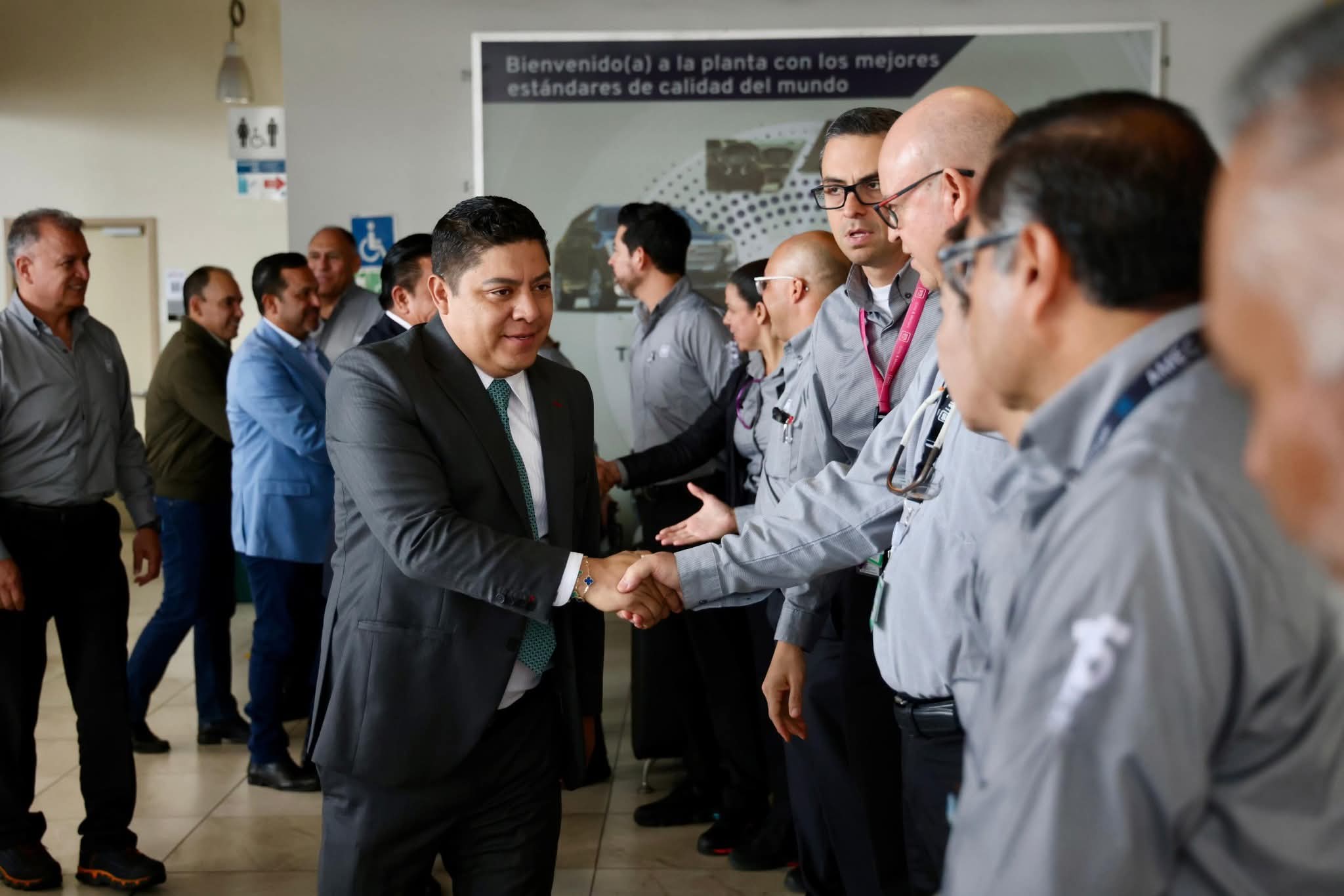El Gobernador Ricardo Gallardo posiciona a San Luis Potosí Como Líder Nacional en Exportación de Autopartes