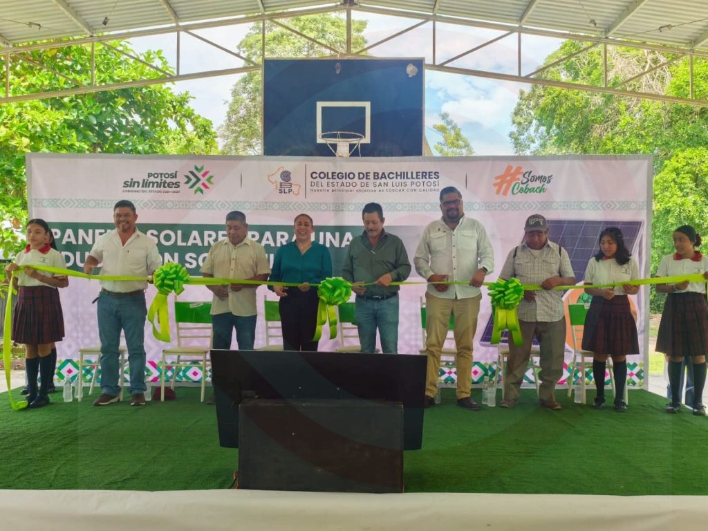 Anuncia Clara Castro nuevos baños para el EMSaD 30 de Santa Fe Texacal
