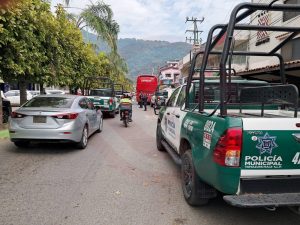 Detienen a ebrio conductor durante operativo nocturno