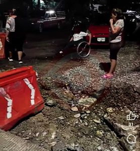 Obra del municipio impide a joven con discapacidad ingresar a su casa