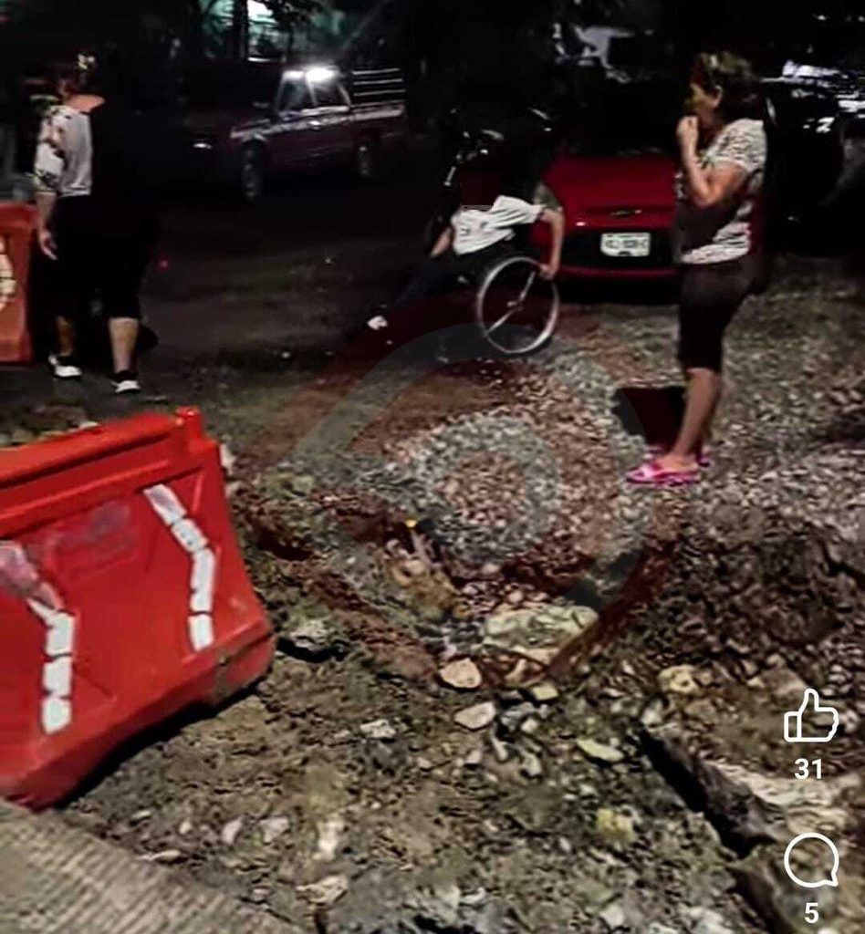 Obra del municipio impide a joven con discapacidad ingresar a su casa