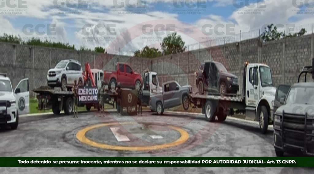Exmilitar y una joven son detenidos en operativo contra célula delictiva en la Huasteca