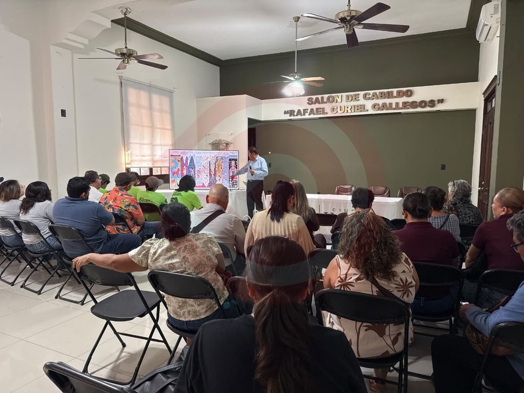 Fortalecen promoción del Xantolo mediante plática cultural