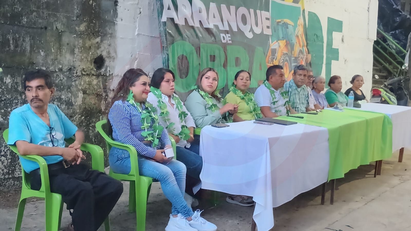 Adelaido Cabañas, continúa ejecutado obras en beneficio de los tamazunchalenses