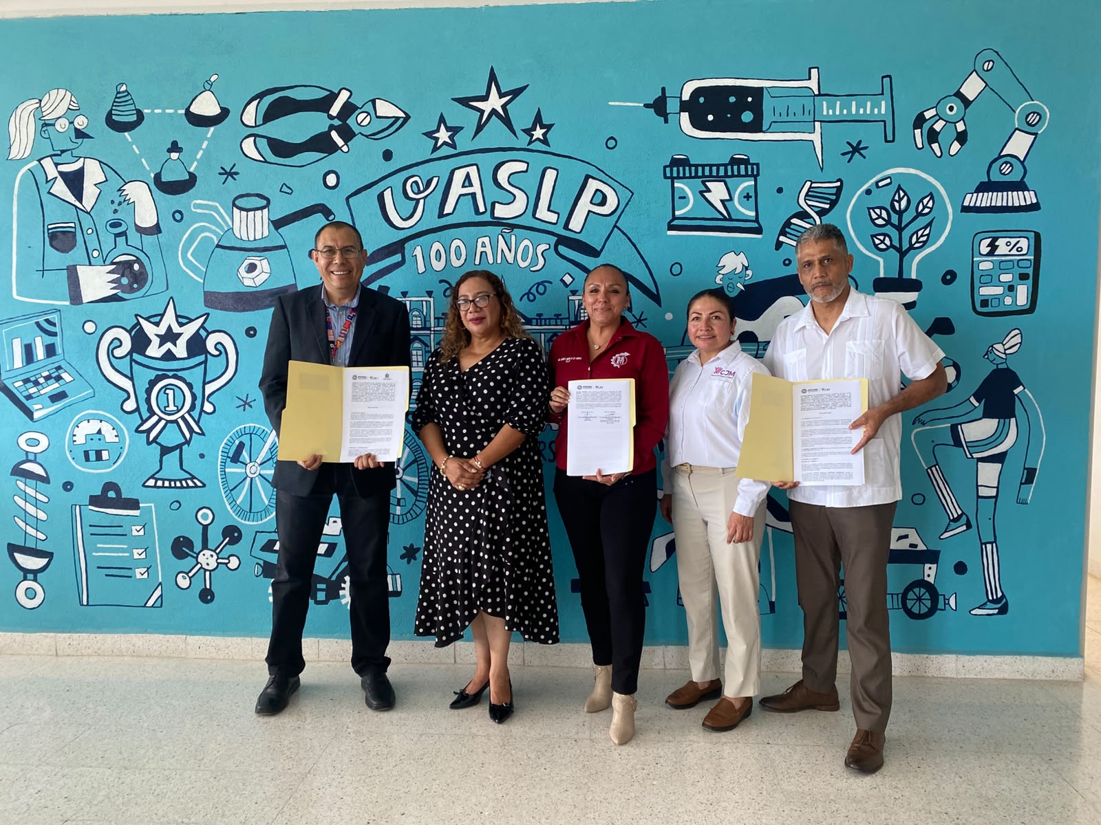 Centro de Justicia para las Mujeres firma tres convenios educativos para prevenir la violencia de género