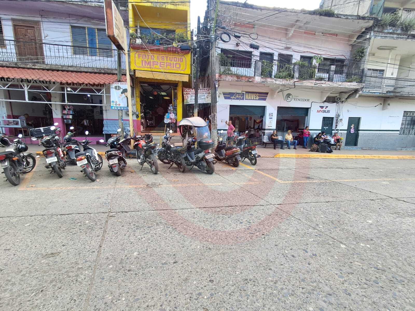 Sujeto agrede con un machete a un perro en el bulevar 20 de Noviembre