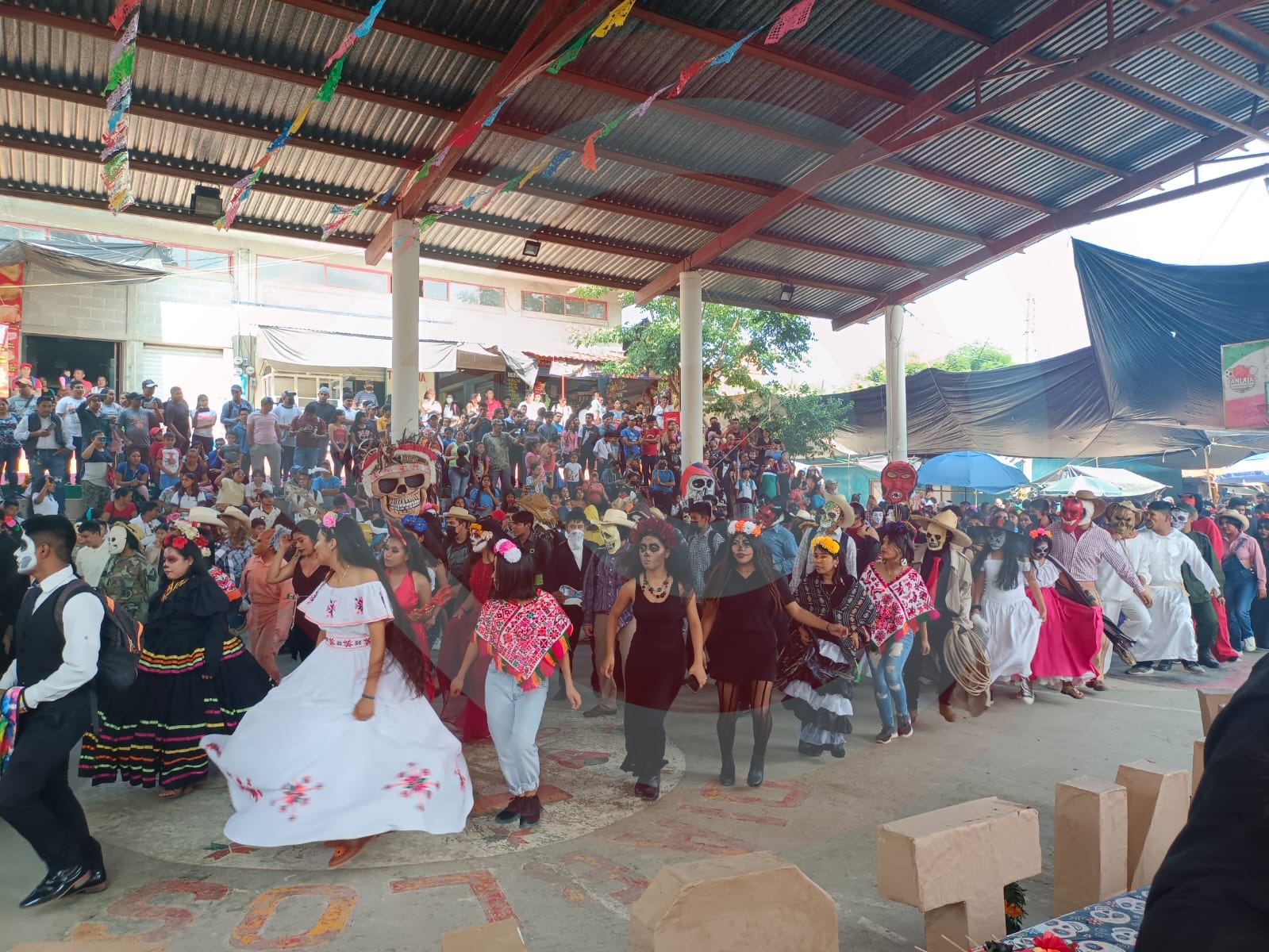 Demostración de comparsas, catrinas y altares, realizará universidad