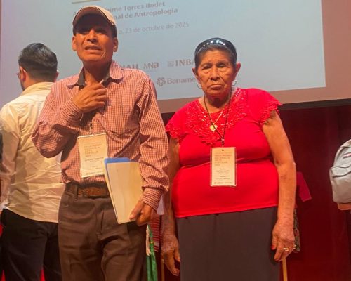 ARTESANOS (3) ARTESANOS (3)