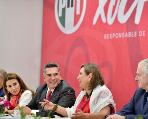 Reciben-a-Xochitl-gobernadores-priistas-de-todo-el-pais