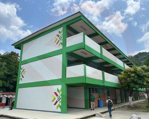 Alistan detalles para la llegada del gobernador para inaugurar plantel educativo.
